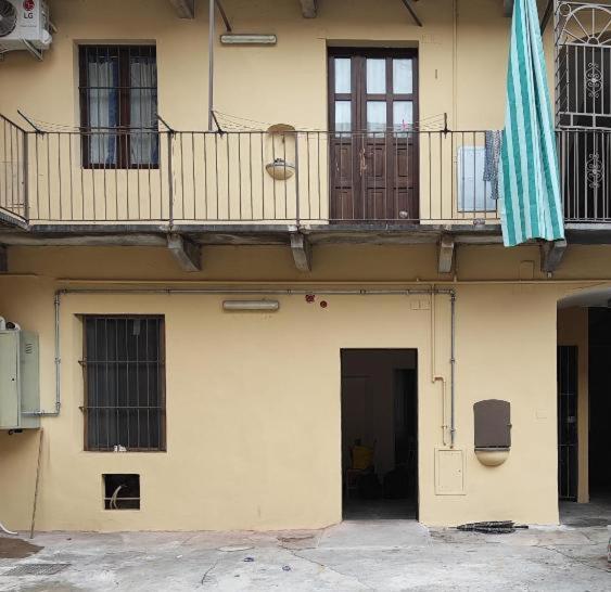 Luoghi Comuni Porta Palazzo Apartamento Turim Exterior foto